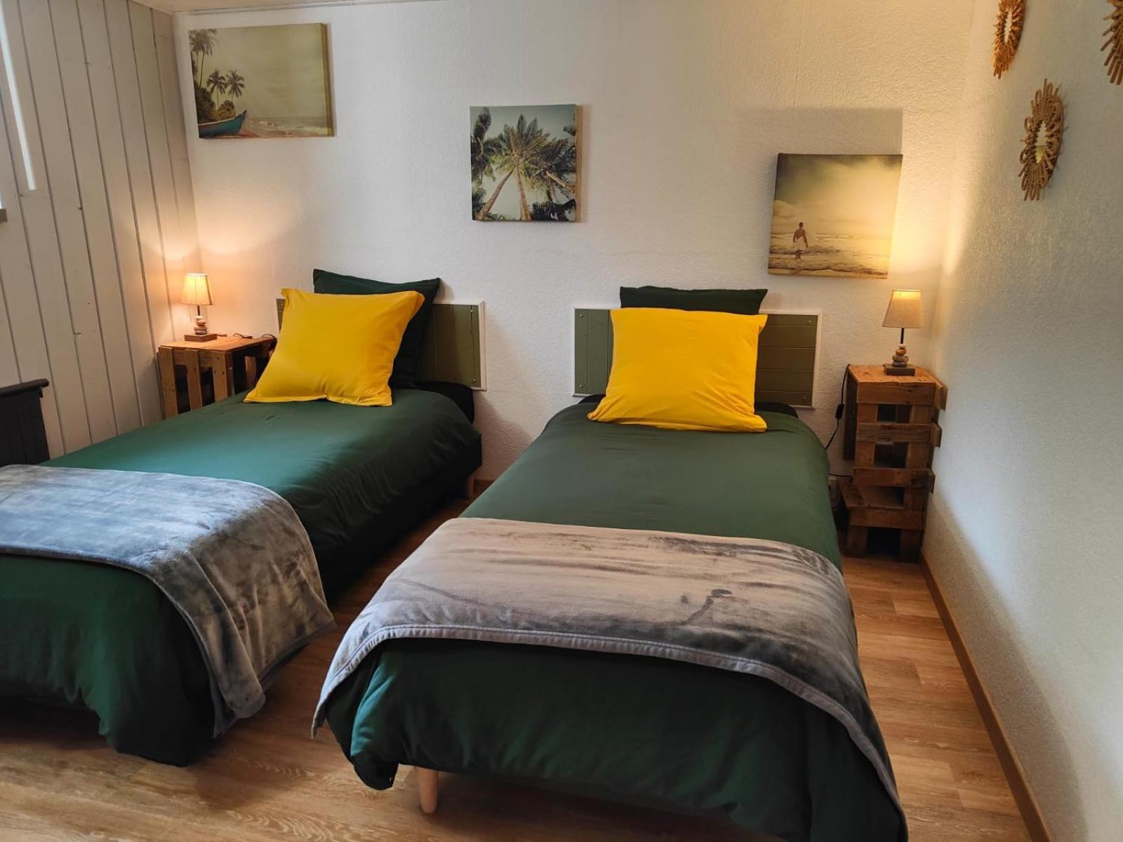 Garona Avec Billard Proche Pyrenees Ferienhaus *